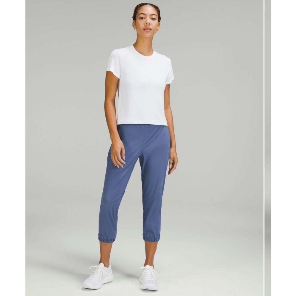 Lululemon Adapted State High-Rise Cropped Jogger purple Size 14 $118.00 Stretch